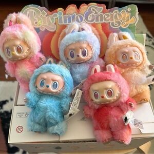 Pop Mart Labubu Big Into Energy set of 5
